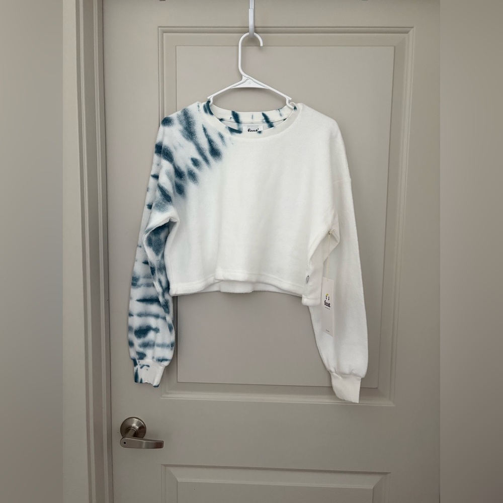 Feat tie-dye cropped sweatshirt NWT Size M